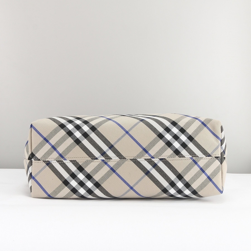 Bv*b*rry shopping bags